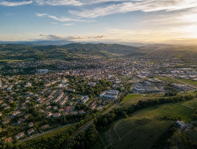 Vue aérienne de La Talaudière — secteur d'intervention de Centre Services pour le ménage après travaux